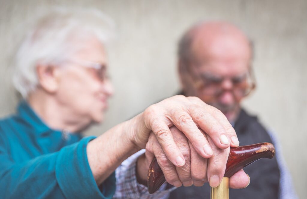 Symptoms of Alzheimer's Disease and Related Dementias-min